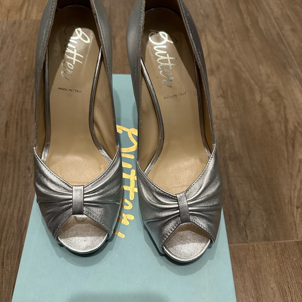Silver leather dress shoes